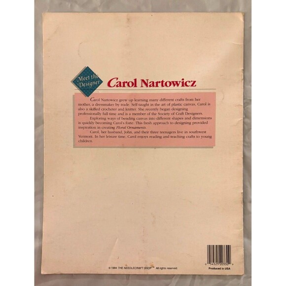 USED FLORAL ORNAMENTS 12 BEAUTIFUL FLOWER DESIGNS PLASTIC CANVAS PATTERN BOOK - Picture 2 of 2